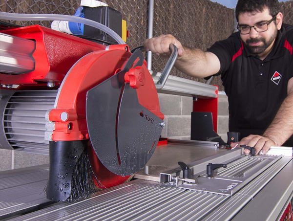 Pavimento antideslizante de imitación madera Pavimento antideslizante de imitación madera