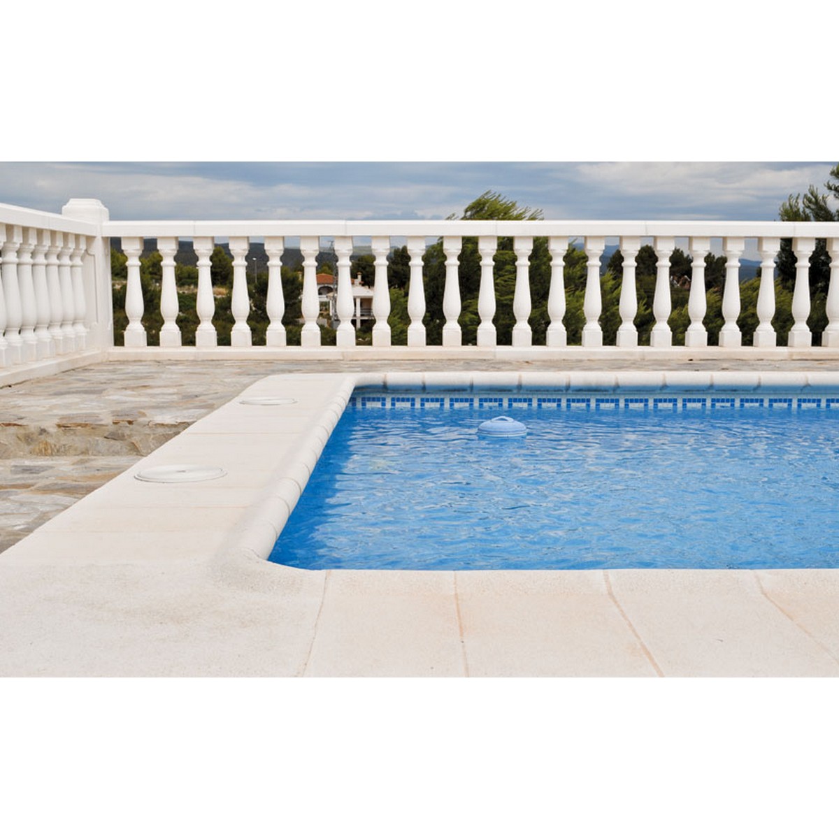 Fotografía de ambiente de la Bordes de piscina de Verniprens